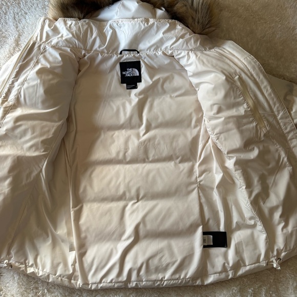 The North Face Women’s Gotham 550 Down Winter Puffer Jacket Ivory Size Medium - Picture 12 of 16